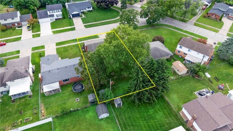 Tiny photo for 208 Georgia Avenue, Elyria, OH 44035 (MLS # 5239991)