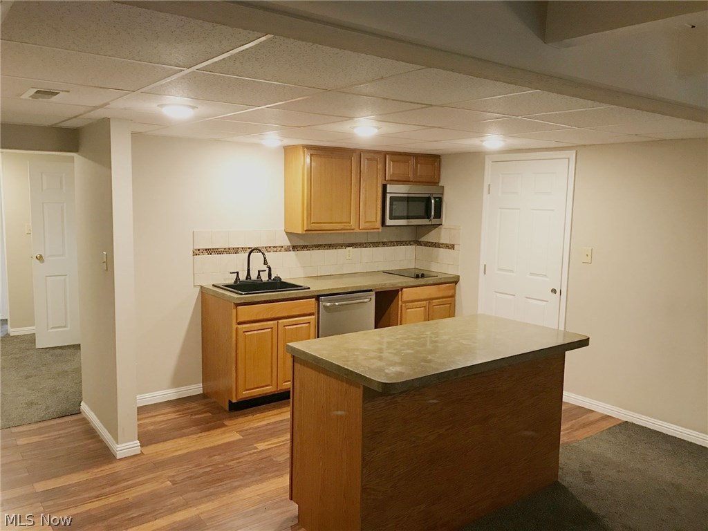 Dupont Manor Adn - Residential