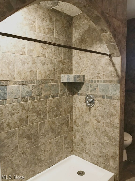 Dupont Manor Adn - Residential