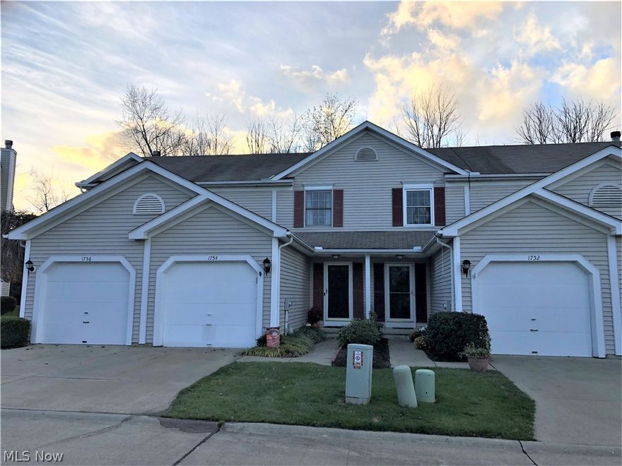 This move in ready home is complete with 2 bedrooms and 1 1/2 bathrooms. The unit features hardwood floors, stainless steal appliances, granite countertops, finished basement, and private patio. Updates include A/C and furnace in 2020, Ring doorbell, Nest thermostat, and garage door with wifi access. Call today to schedule your showing!