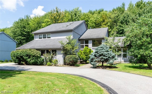 245 JACKSON DR, CHAGRIN FALLS, OH 44022 - Image fa6aa58155a5ce9e0ac9d770e83e7d20/299086614