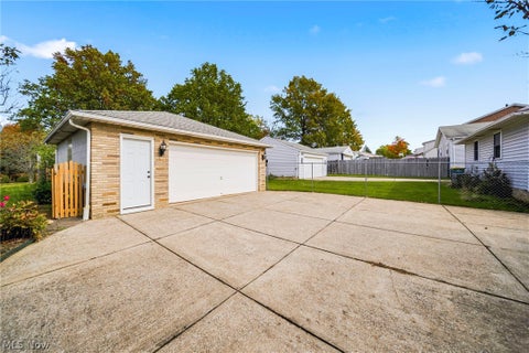 Tiny photo for 520 Orchardview Avenue, Seven Hills, OH 44113 (MLS # 5252919)