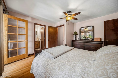 Tiny photo for 520 Orchardview Avenue, Seven Hills, OH 44113 (MLS # 5252919)