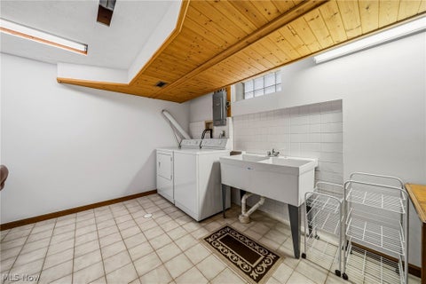Tiny photo for 520 Orchardview Avenue, Seven Hills, OH 44113 (MLS # 5252919)