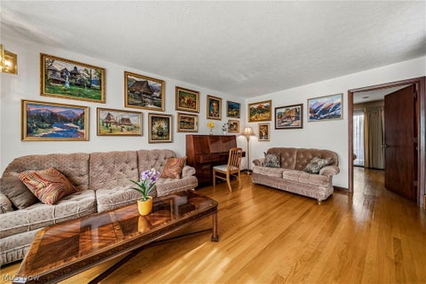 Tiny photo for 520 Orchardview Avenue, Seven Hills, OH 44113 (MLS # 5252919)