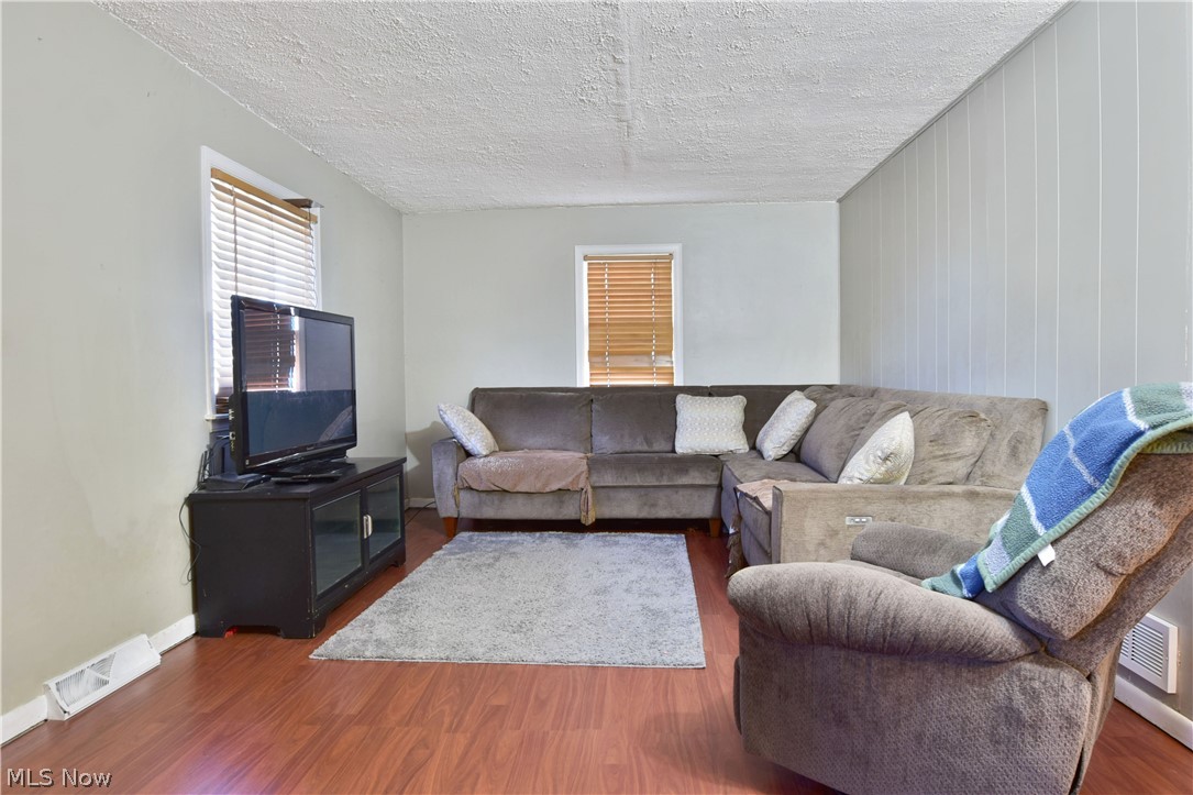Woodcrest 01 - Residential
