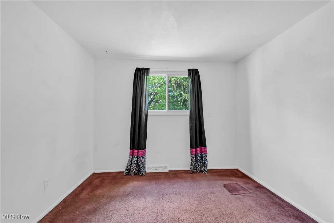 6221 Brighton Drive, North Olmsted, Ohio image 22