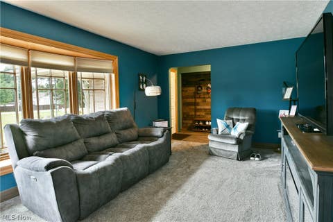 Tiny photo for 907 Center Street E, Warren, OH 44481 (MLS # 5239701)