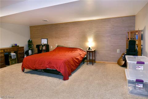Tiny photo for 907 Center Street E, Warren, OH 44481 (MLS # 5239701)
