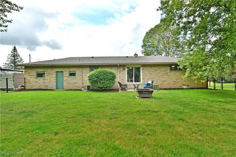 Tiny photo for 907 Center Street E, Warren, OH 44481 (MLS # 5239701)