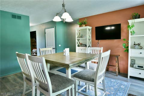Tiny photo for 907 Center Street E, Warren, OH 44481 (MLS # 5239701)