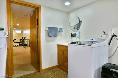 Tiny photo for 907 Center Street E, Warren, OH 44481 (MLS # 5239701)