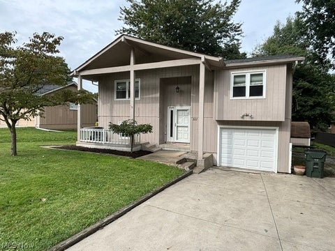 Homes For Sale - 511 Elizabeth Avenue<br/> Massillon, OH 44646