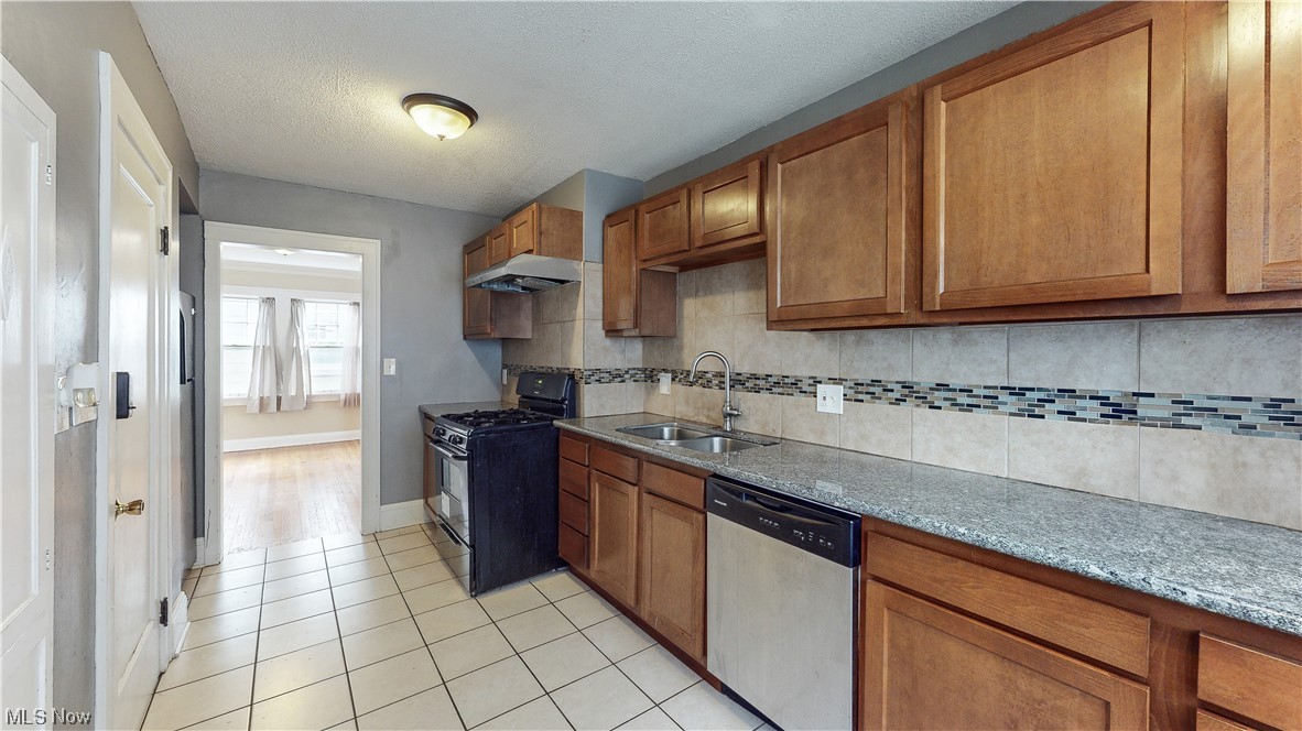 Vansweringen Companys 23 - Residential Income