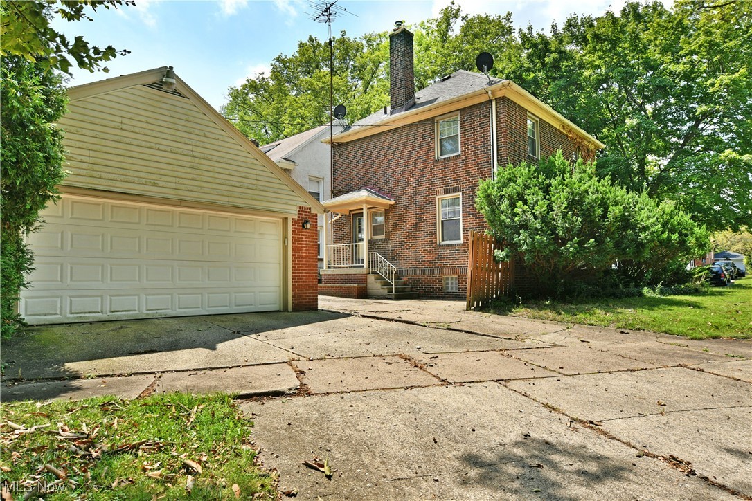 Mcdonald Village - Residential