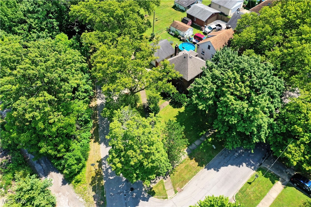 Mcdonald Village - Residential