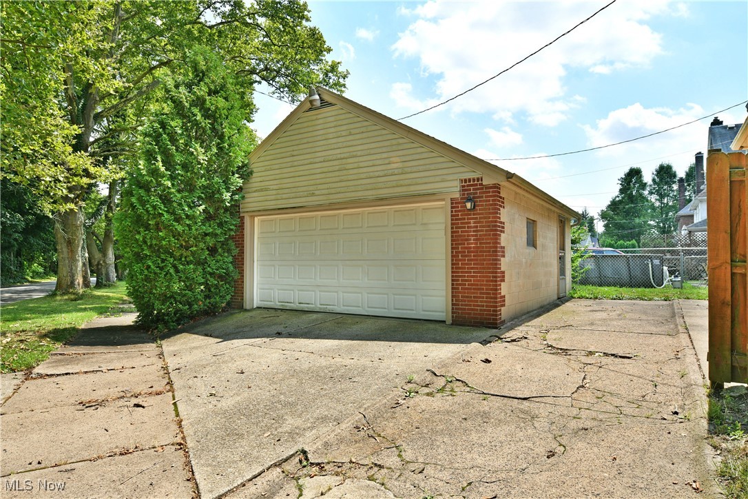 Mcdonald Village - Residential