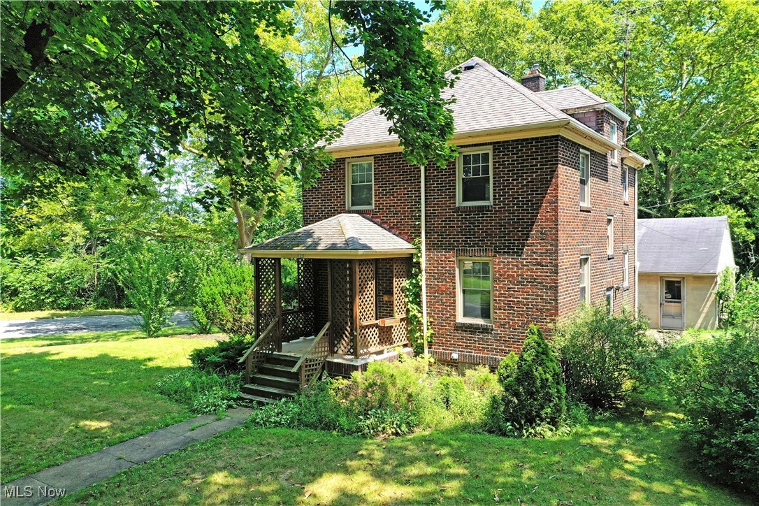 Mcdonald Village - Residential