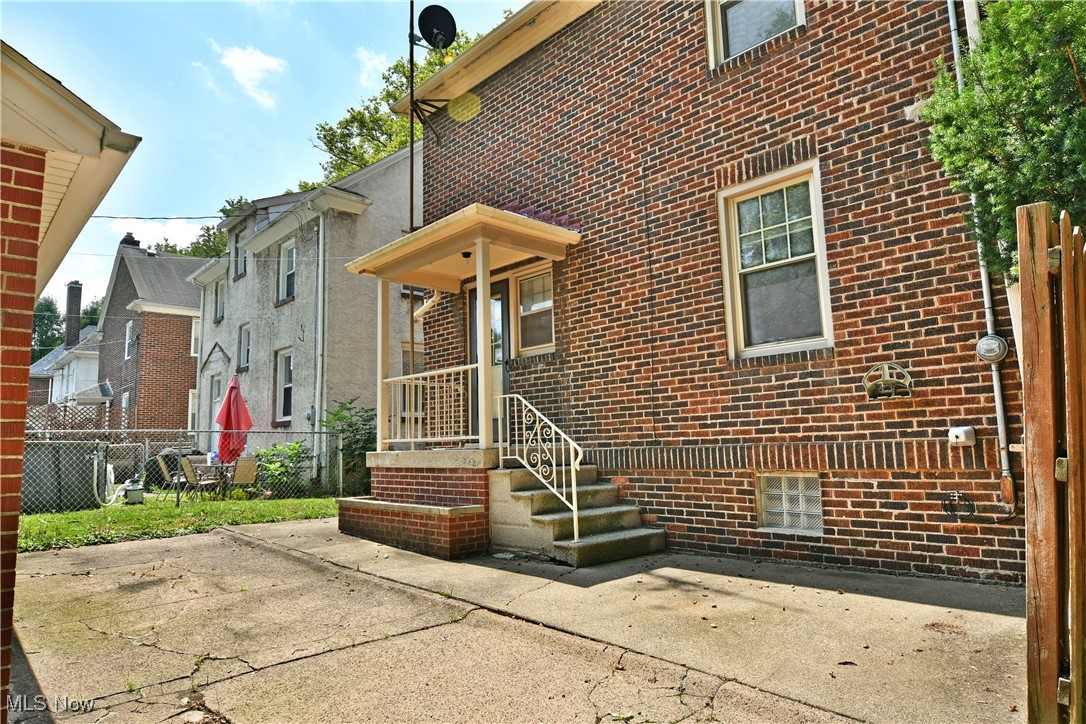 Mcdonald Village - Residential