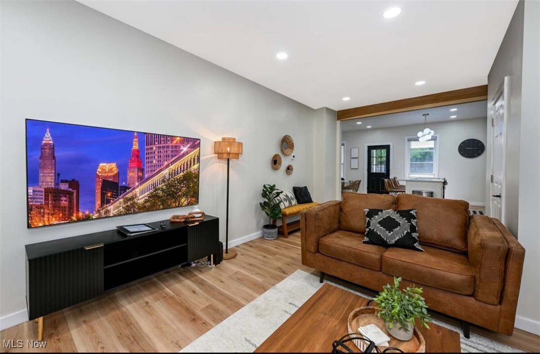 1443 W 54th Street