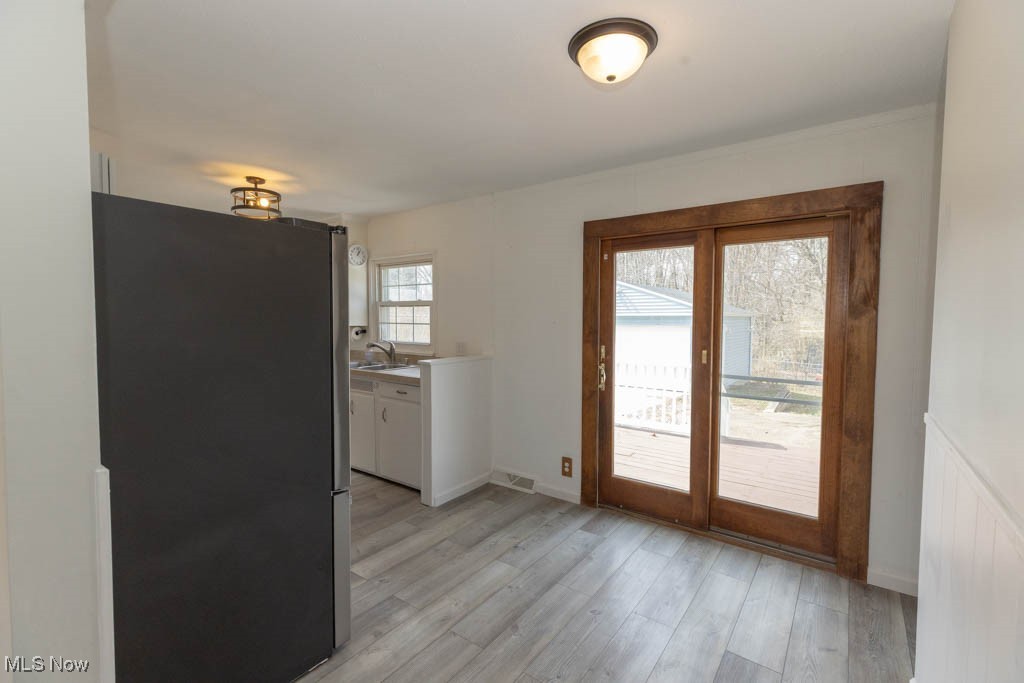 7806 Lewis Road, Olmsted Falls, Ohio image 11