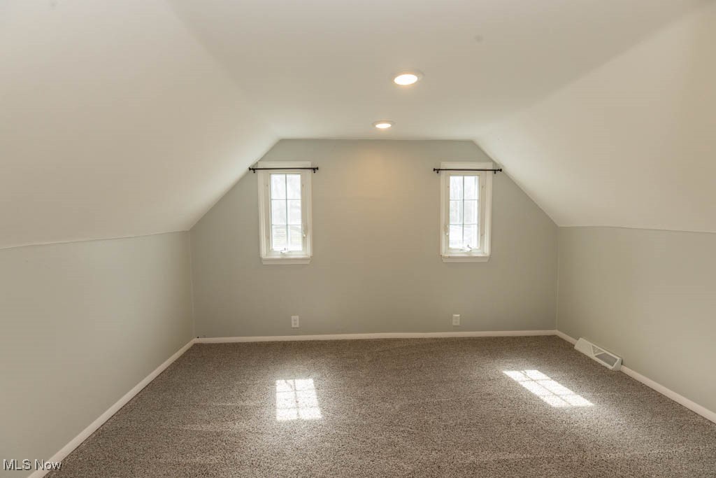 7806 Lewis Road, Olmsted Falls, Ohio image 20