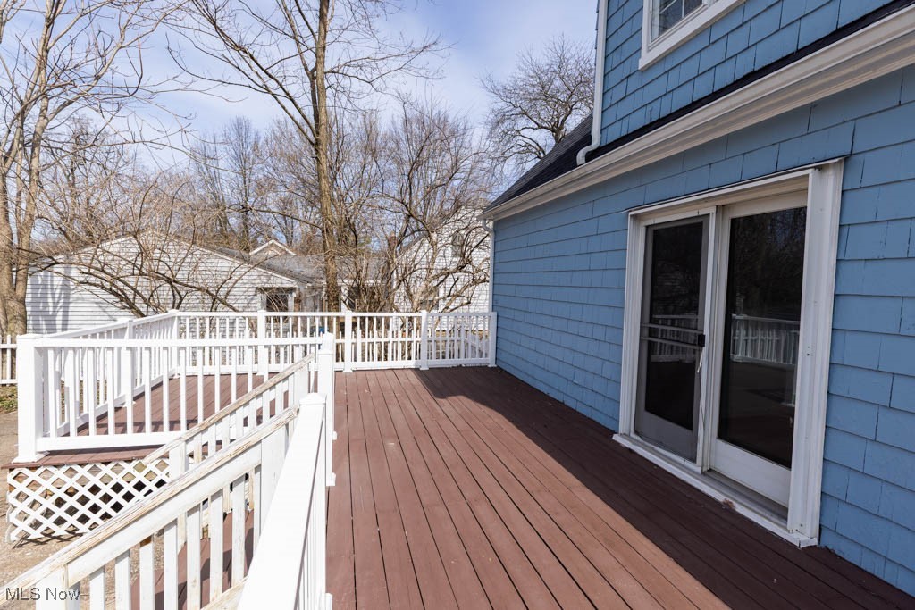 7806 Lewis Road, Olmsted Falls, Ohio image 22