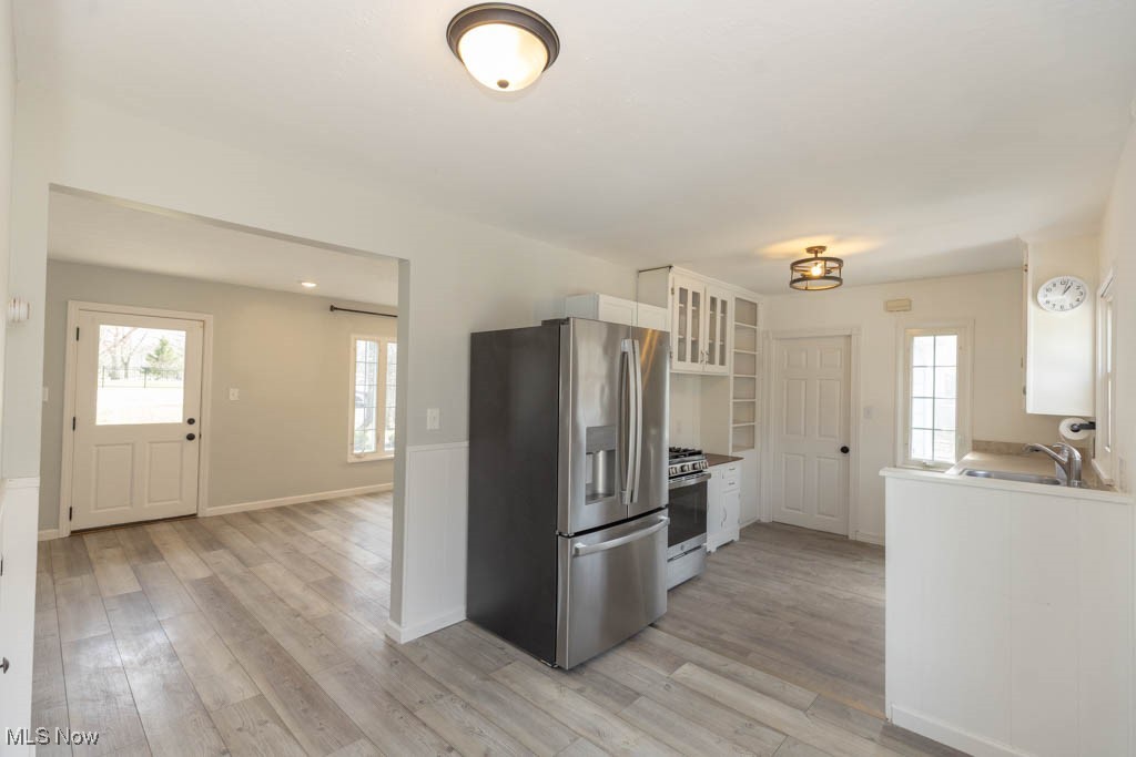 7806 Lewis Road, Olmsted Falls, Ohio image 12