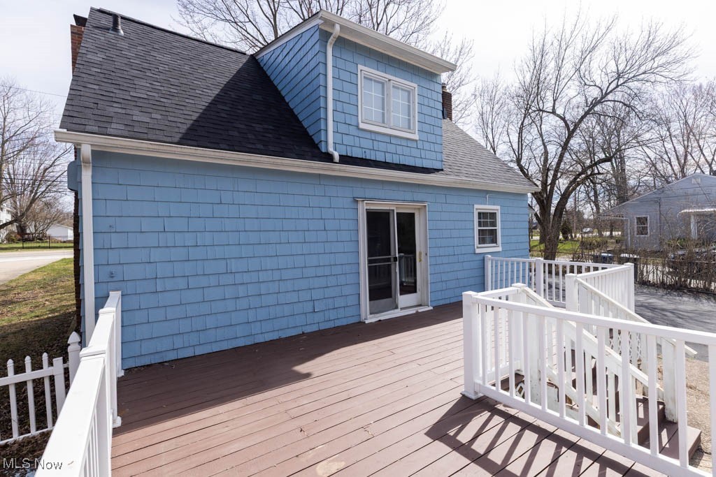 7806 Lewis Road, Olmsted Falls, Ohio image 21