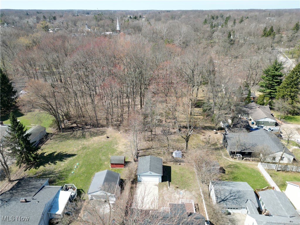 7806 Lewis Road, Olmsted Falls, Ohio image 28