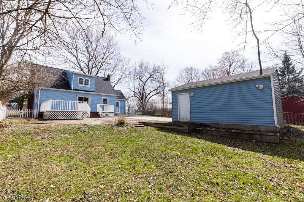 7806 Lewis Road, Olmsted Falls, Ohio image 26