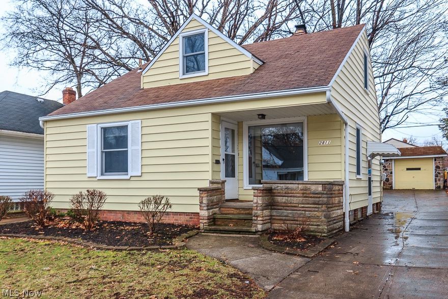 Excellent condition and priced to sell!  Kitchen features updated back splash and flooring!  Neutral colors throughout! Basement features huge rec room and bar!  Master is a dream with walk in closet and abundant storage space.  Relax on the deck overlooking the private back yard!  Newer windows!  Newer Central Air and Furnace!  Nothing to do but unpack!