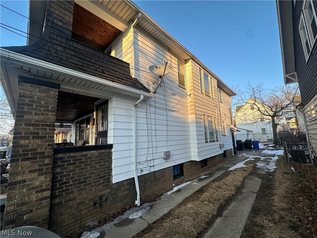 Clyde M White - Residential Income