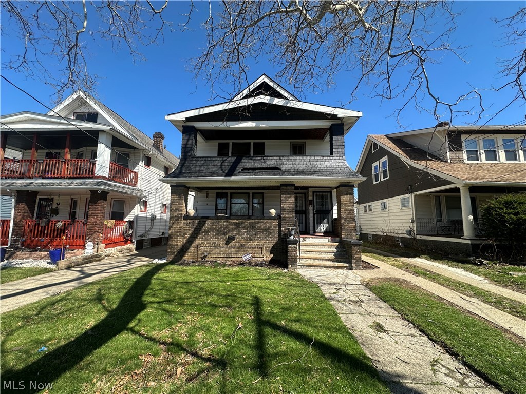 Clyde M White - Residential Income