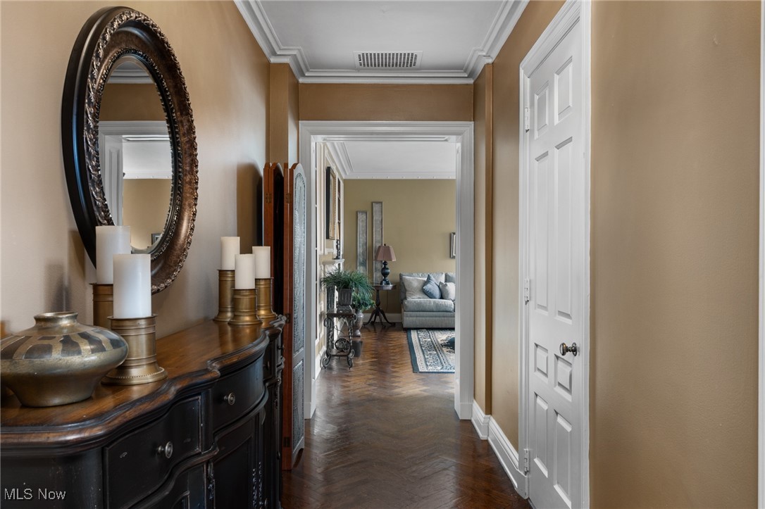 13415 Shaker Boulevard #12M4 AND 12N4, Cleveland, Ohio image 18