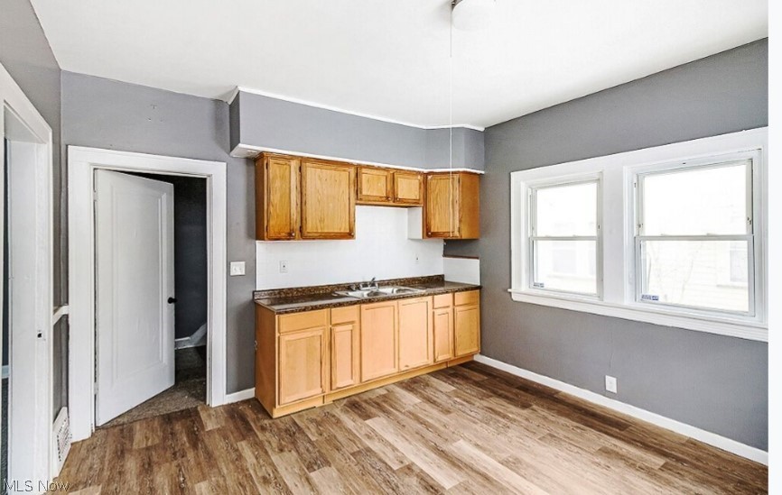 Shaker Overlook Land Companys - Residential Lease