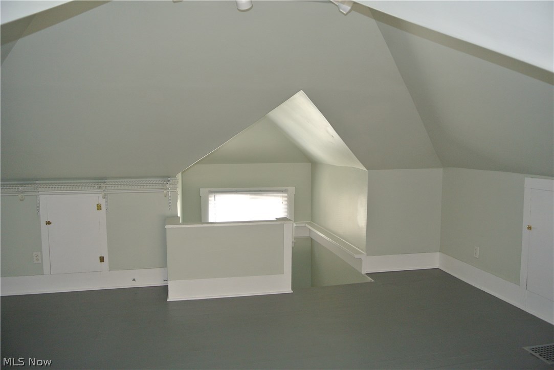 Portage Park - Residential Lease