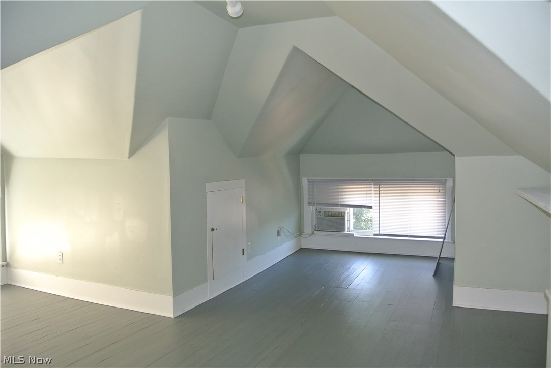 Portage Park - Residential Lease