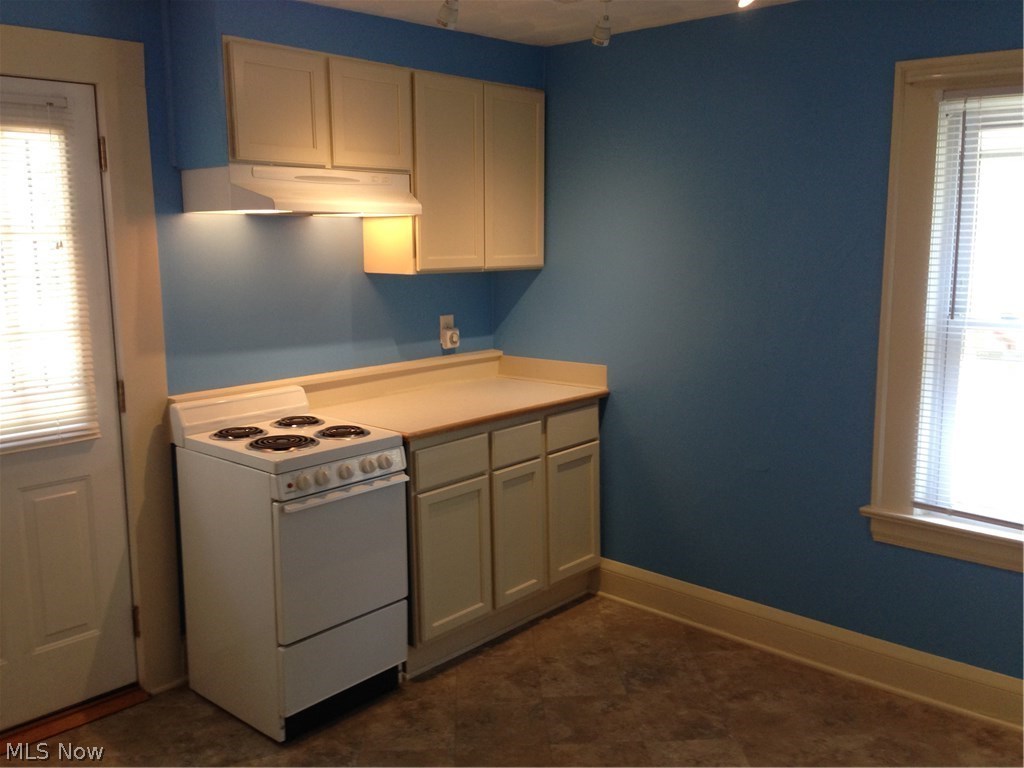 Portage Park - Residential Lease