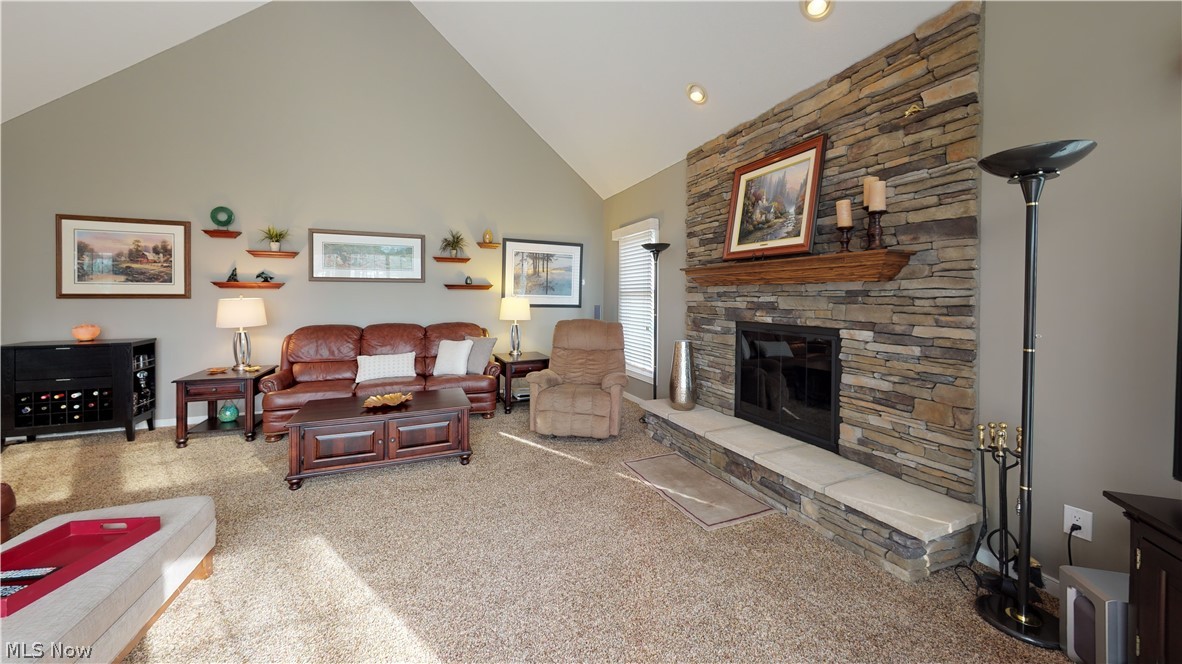 Hawthorne Aurora - Residential