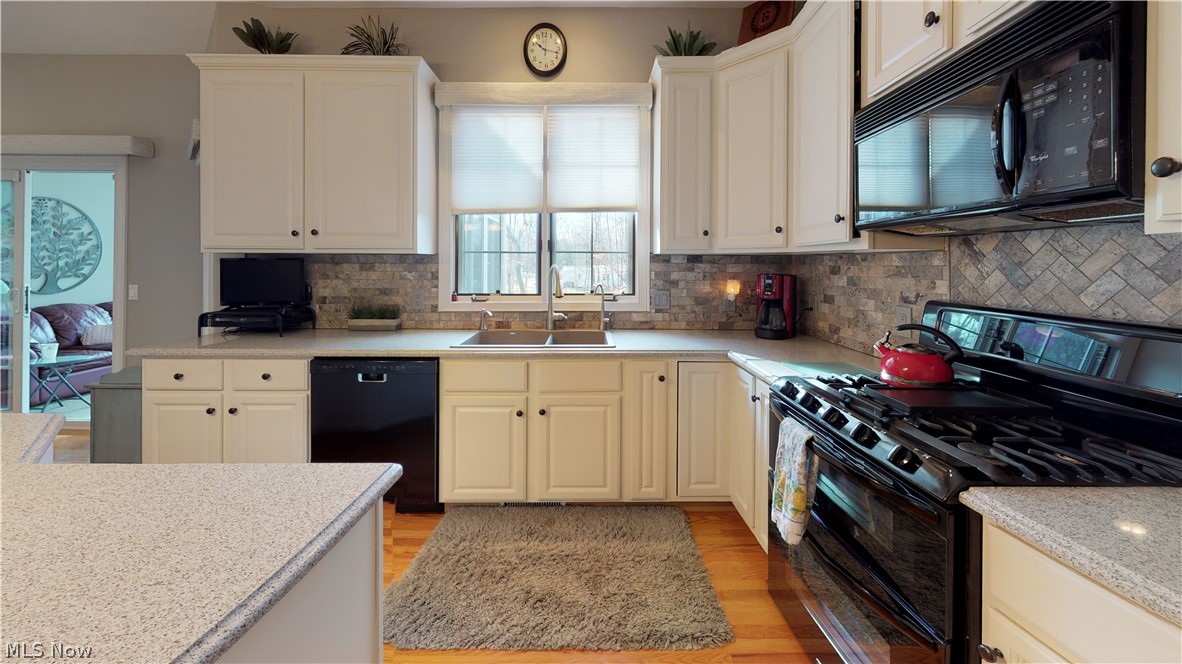 Hawthorne Aurora - Residential