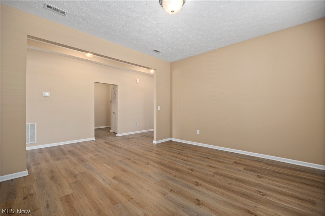 Four Seasons/Chestnut Rdg Sub - Residential