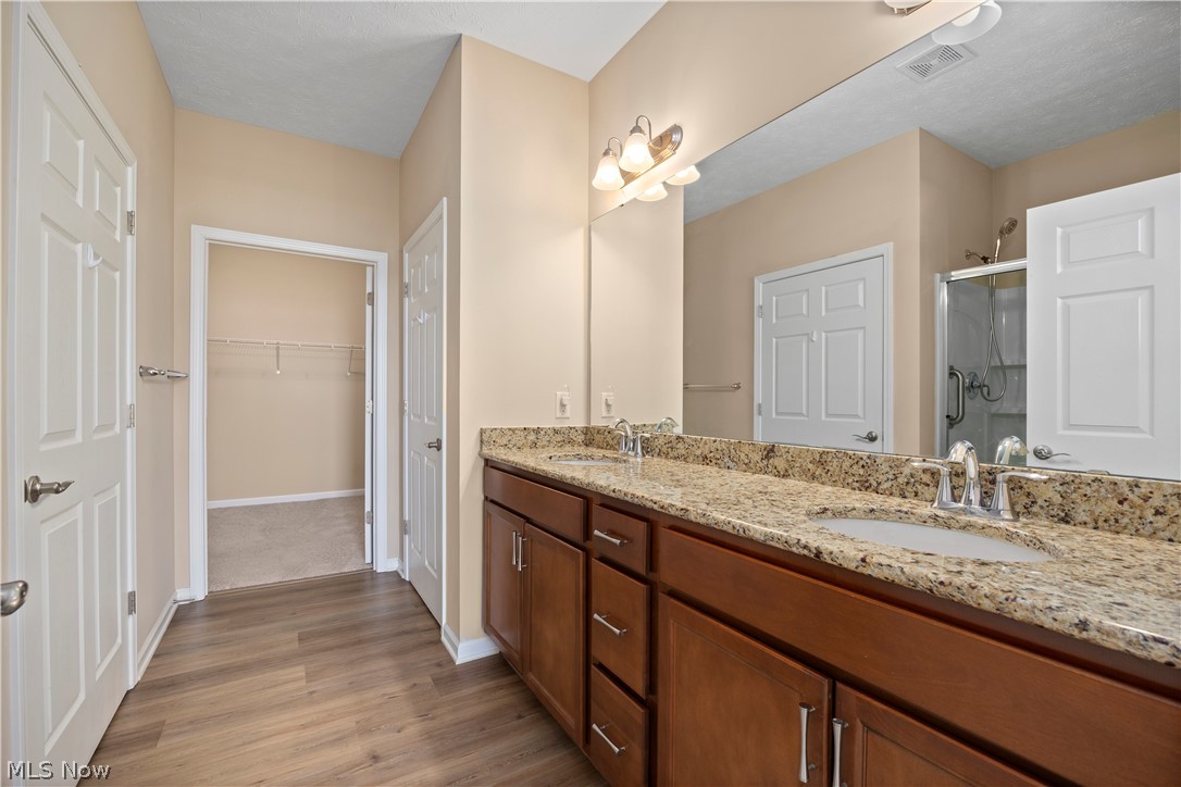 Four Seasons/Chestnut Rdg Sub - Residential