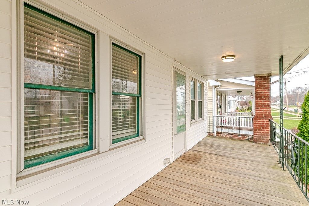 Photo of 1203 Mayfield Ridge Road, Mayfield Heights, OH 44124 (MLS # 5194673)