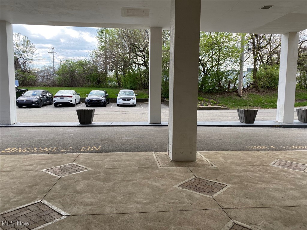 3675 Clague Road, North Olmsted, Ohio image 16