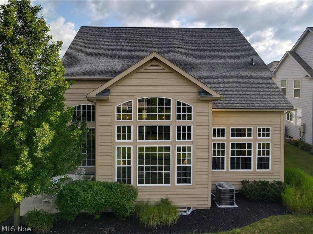 Sterling Lakes In Pepper Pike - Residential