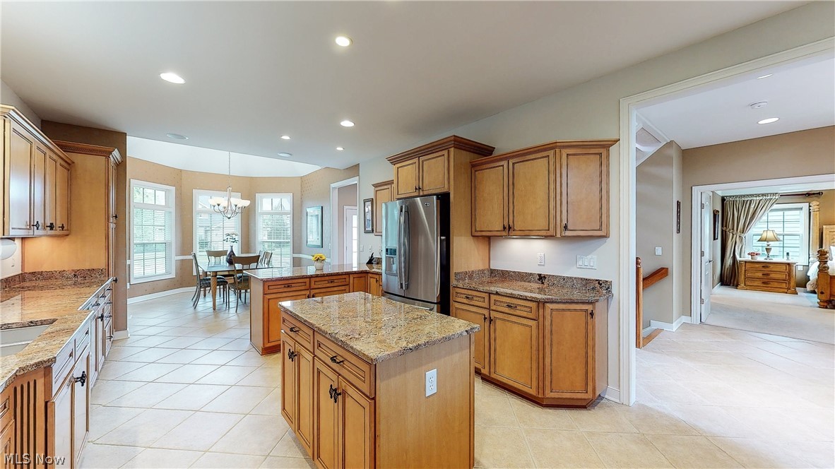 Sterling Lakes In Pepper Pike - Residential