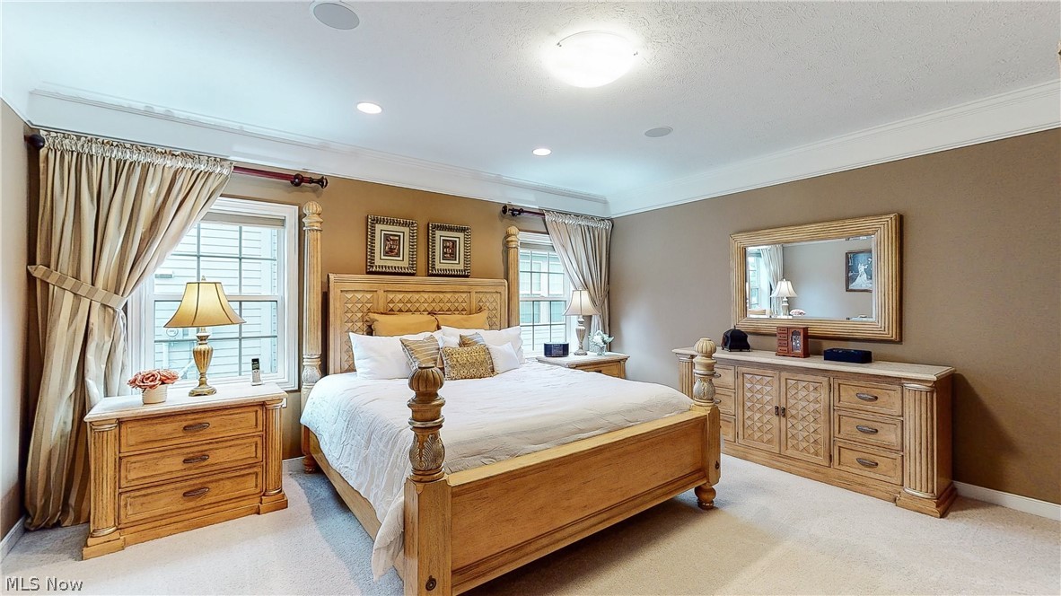 Sterling Lakes In Pepper Pike - Residential