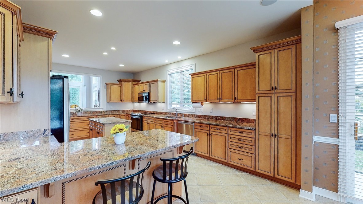 Sterling Lakes In Pepper Pike - Residential