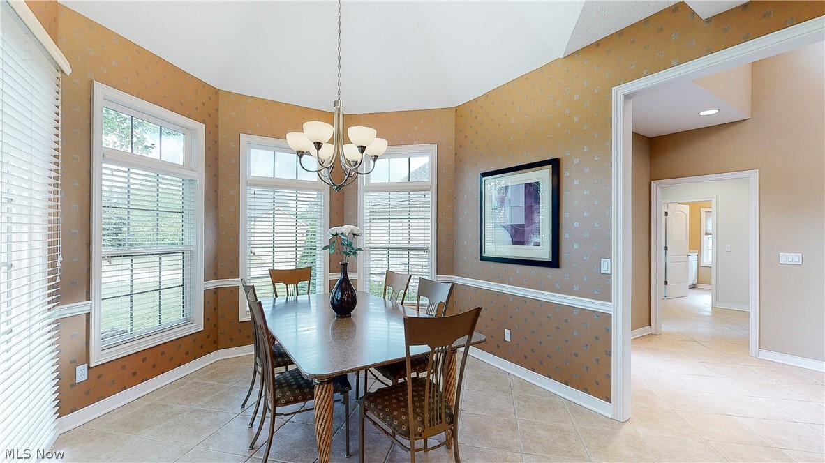 Sterling Lakes In Pepper Pike - Residential